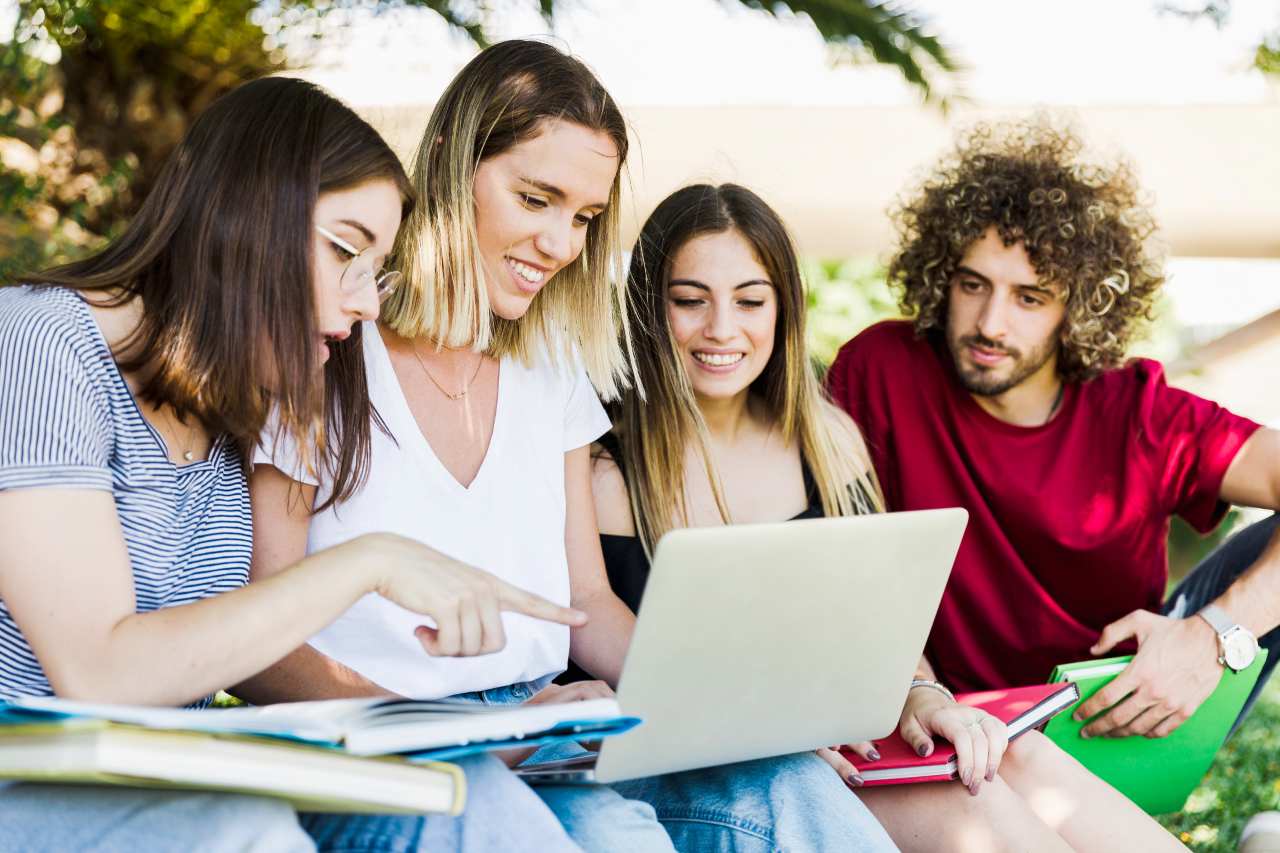 Explorá tu camino profesional con orientación vocacional adecuada.